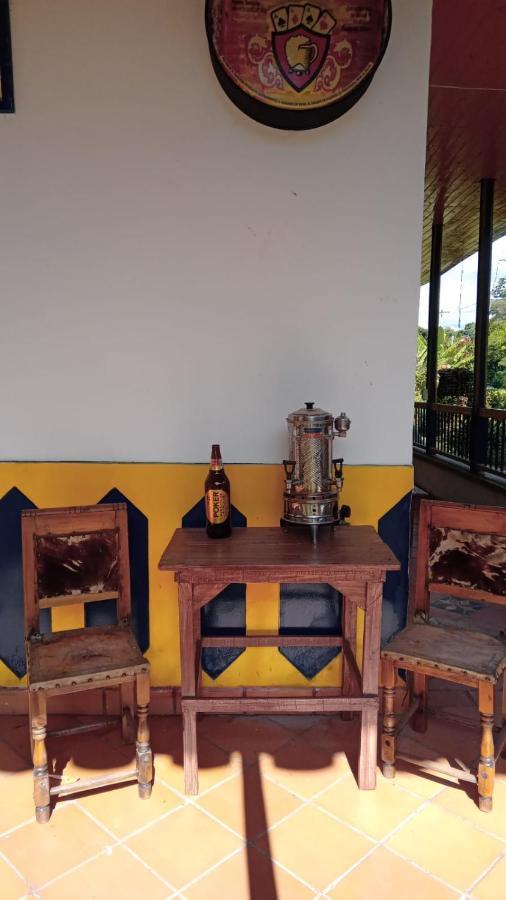 Casa Finca Villa Luz A 800 Mts Del Parque Del Cafe Montenegro Exteriör bild
